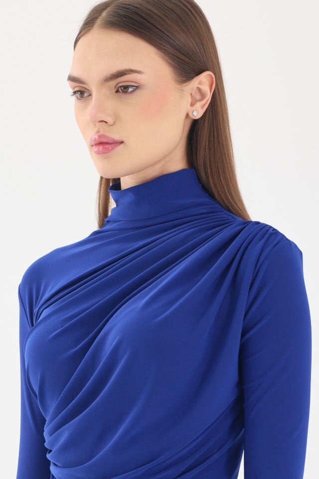 OMUZ BEL BÜZGÜLÜ SAKS BLUZ