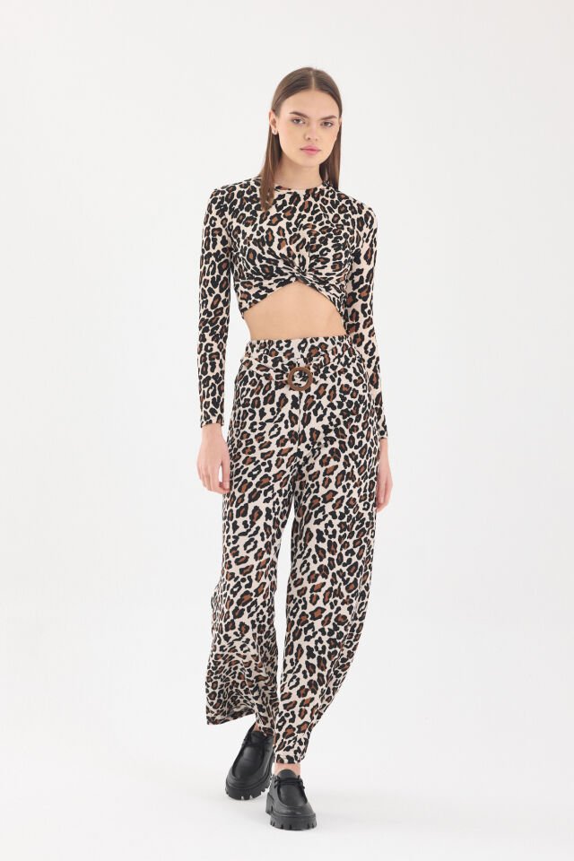 LEOPAR DESENLİ KEMER DETAYLI PANTOLON