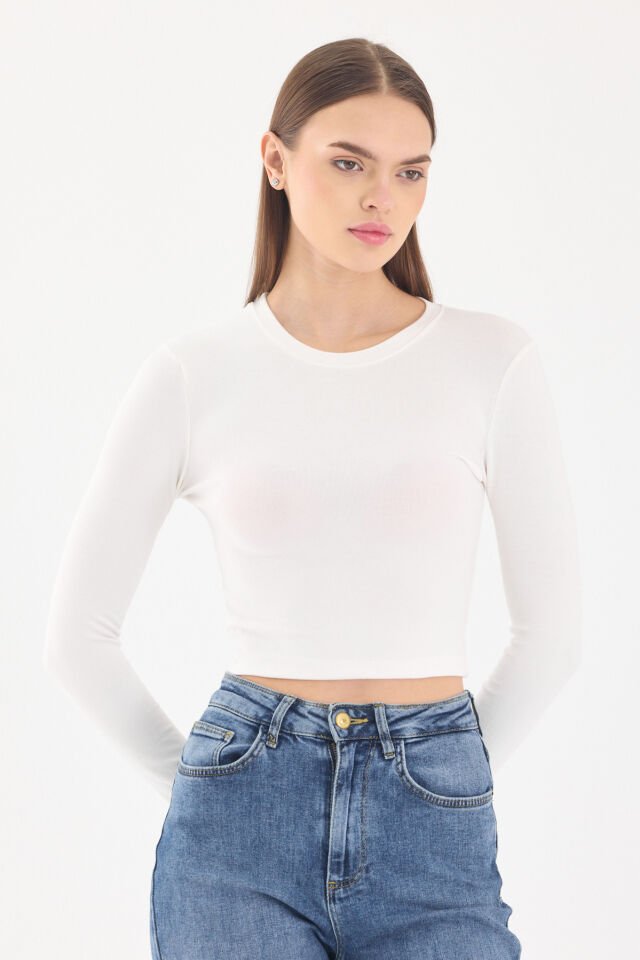 RİKLALI BEYAZ CROP