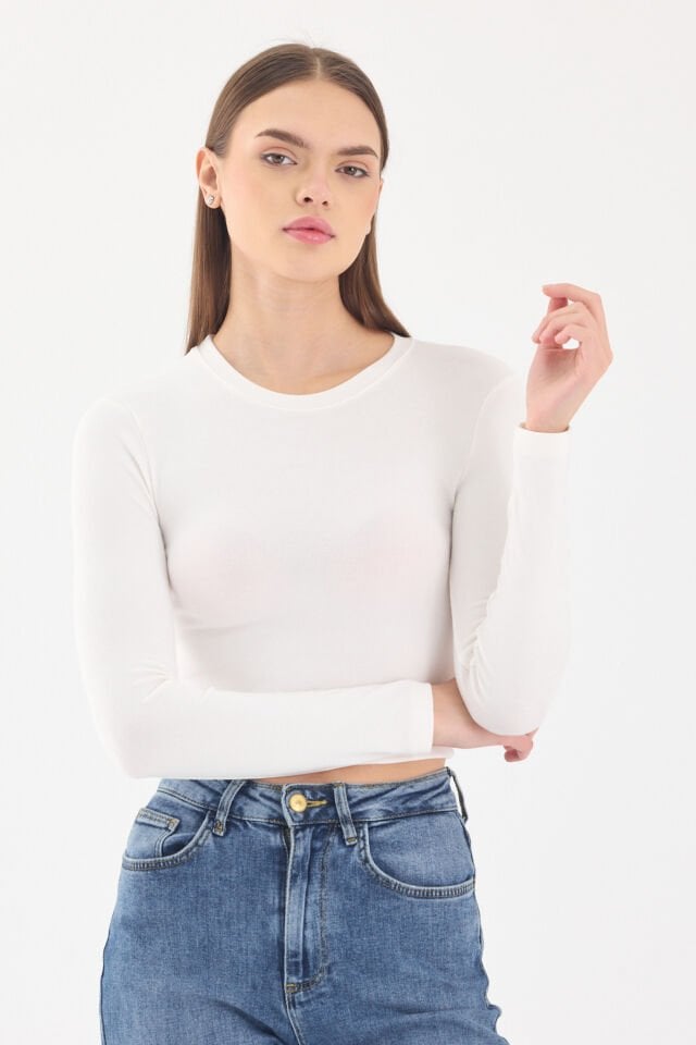 RİKLALI BEYAZ CROP